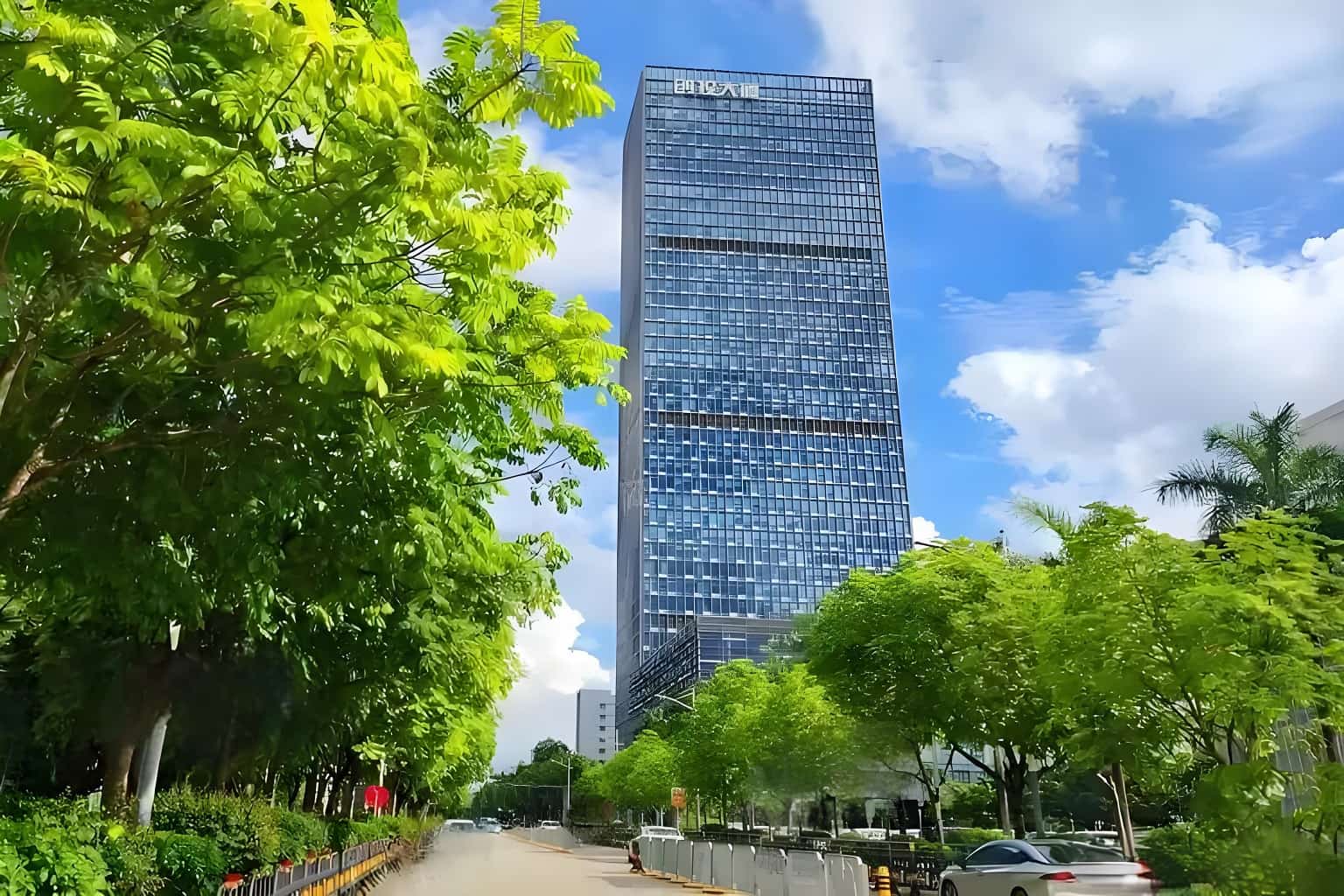 龙岗创投大厦